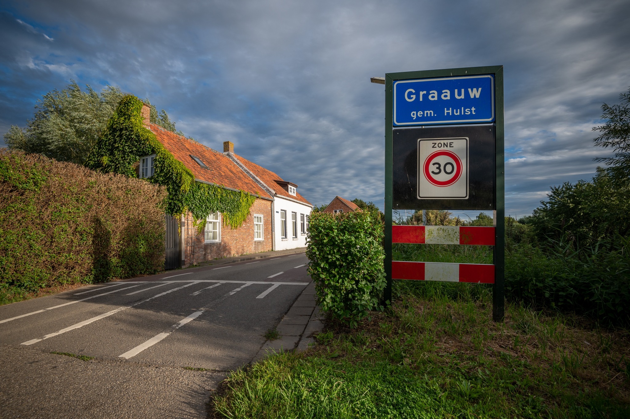 Graauw plaatsnaambord